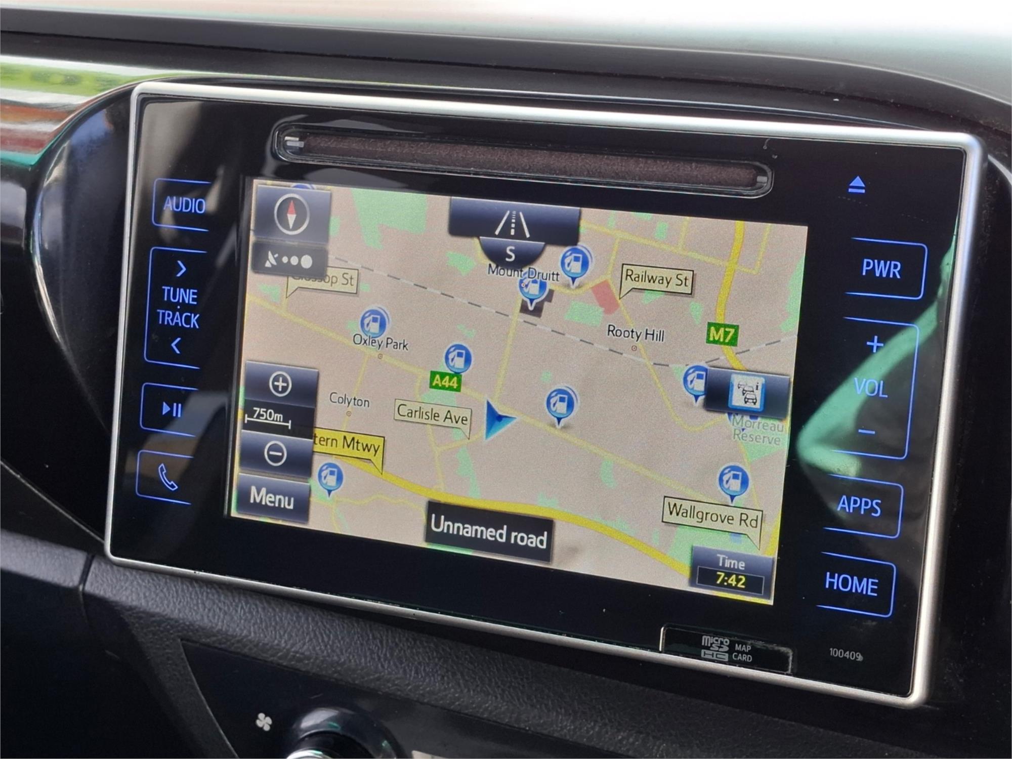2016 TOYOTA HILUX GUN126R SR5 (4x4) 6 SP AUTOMATIC DUAL CAB UTILITY