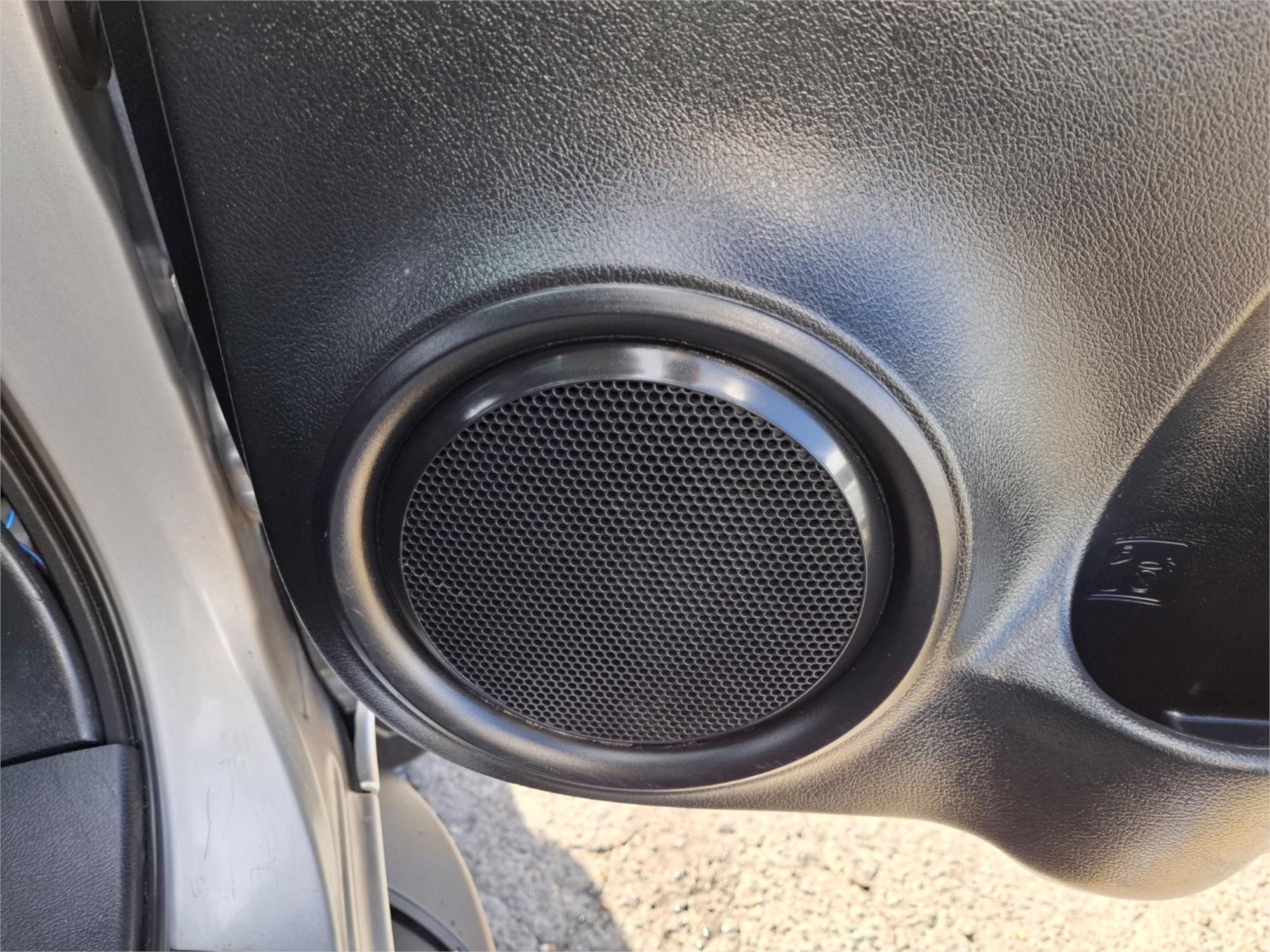 2016 TOYOTA HILUX GUN126R SR5 (4x4) 6 SP AUTOMATIC DUAL CAB UTILITY