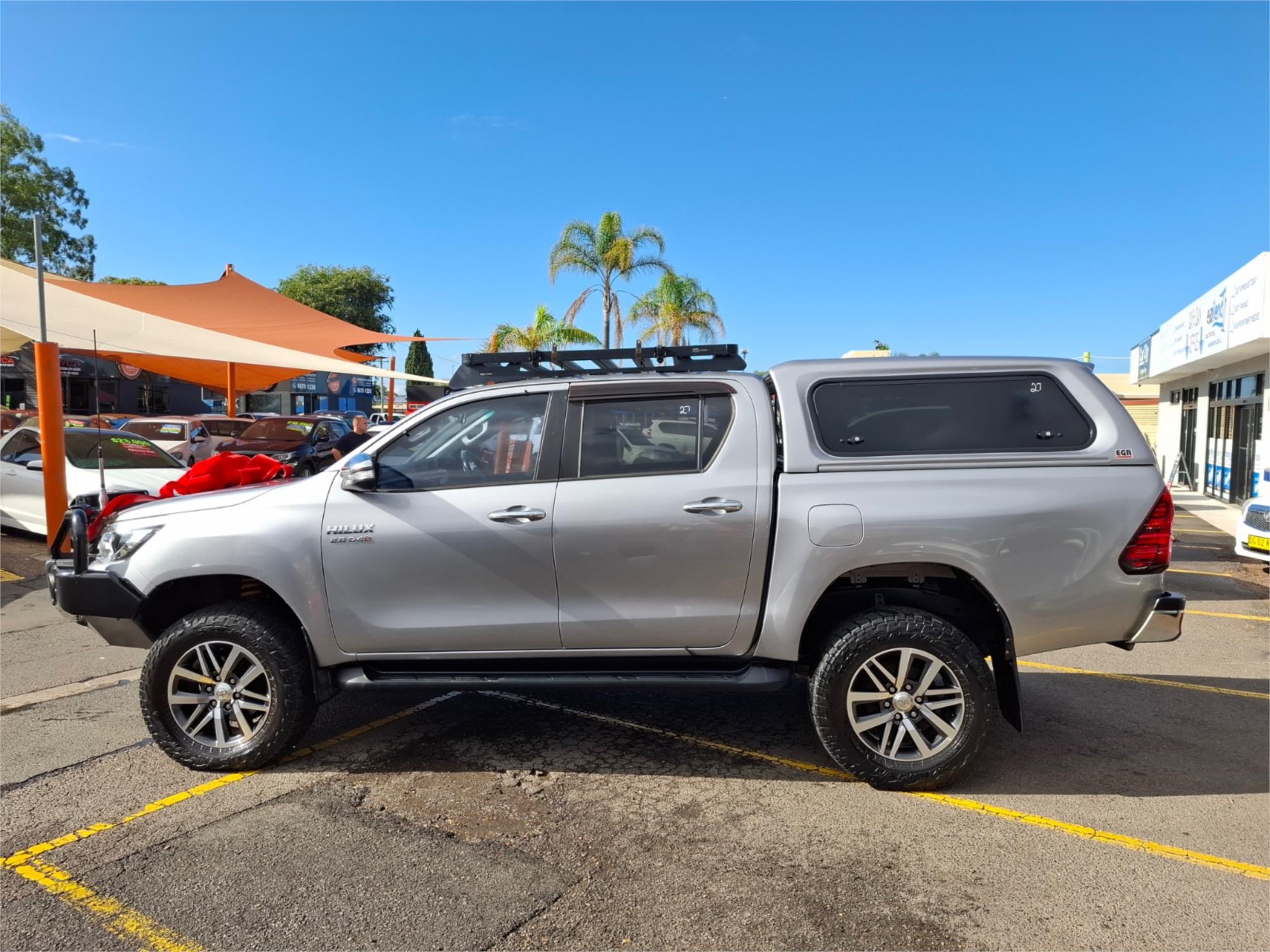 2016 TOYOTA HILUX GUN126R SR5 (4x4) 6 SP AUTOMATIC DUAL CAB UTILITY