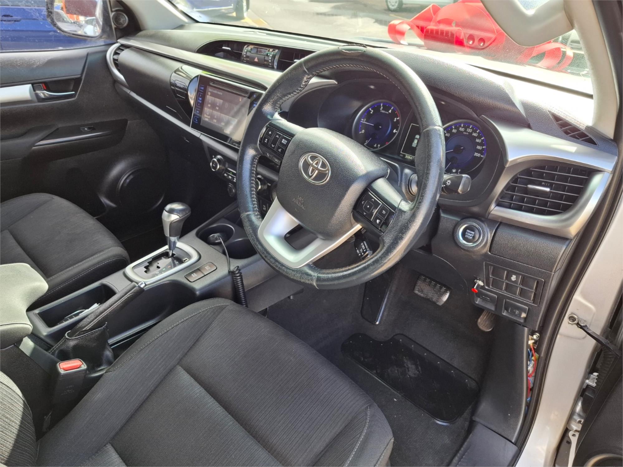 2016 TOYOTA HILUX GUN126R SR5 (4x4) 6 SP AUTOMATIC DUAL CAB UTILITY