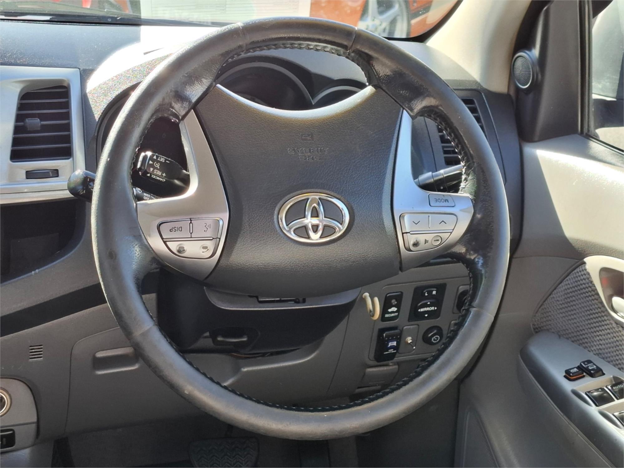 2011 TOYOTA HILUX GGN25R MY12 SR5 (4x4) 5 SP AUTOMATIC DUAL CAB P/UP