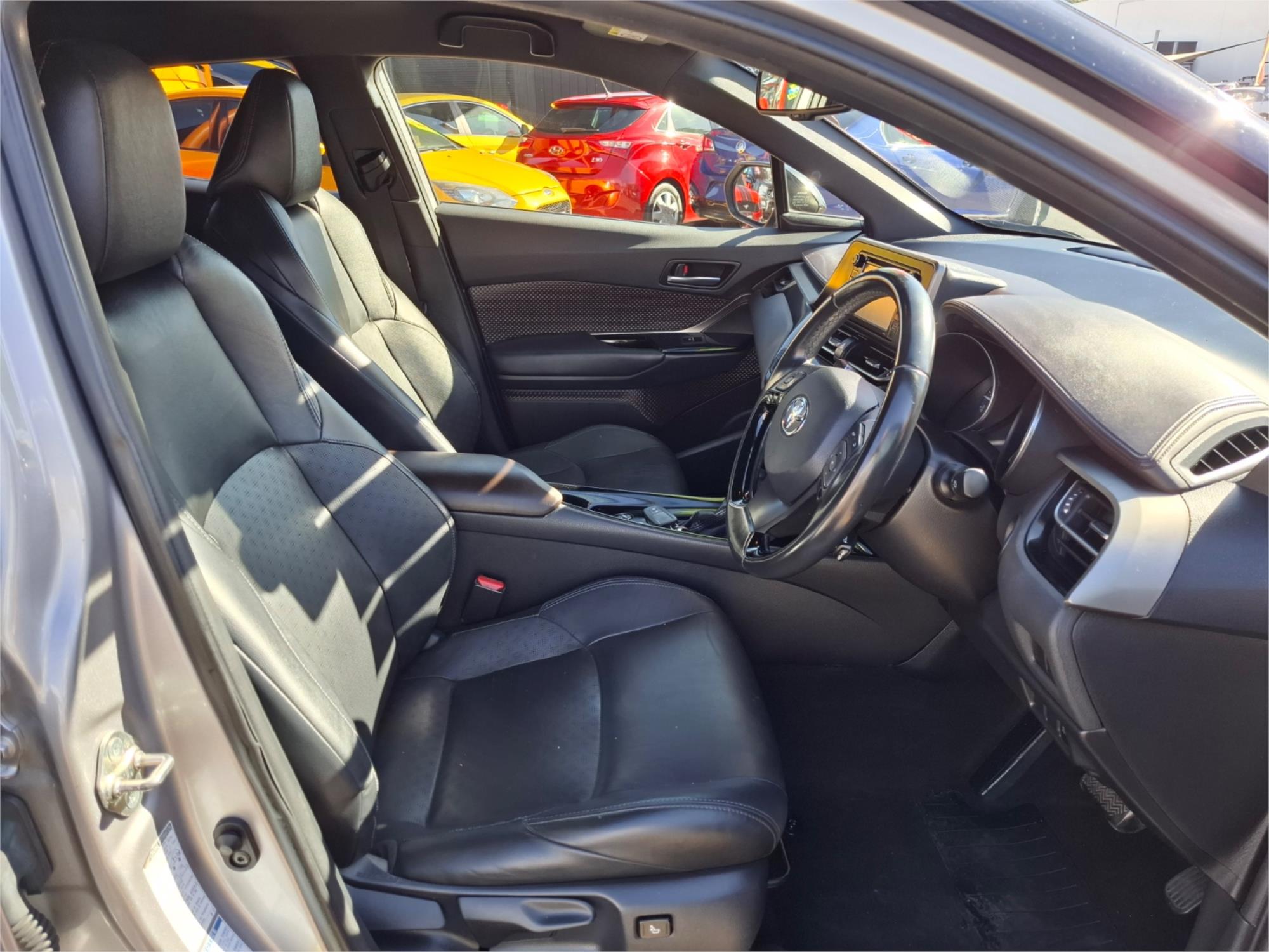 2019 TOYOTA C-HR NGX50R UPDATE KOBA (AWD) CONTINUOUS VARIABLE 4D WAGON
