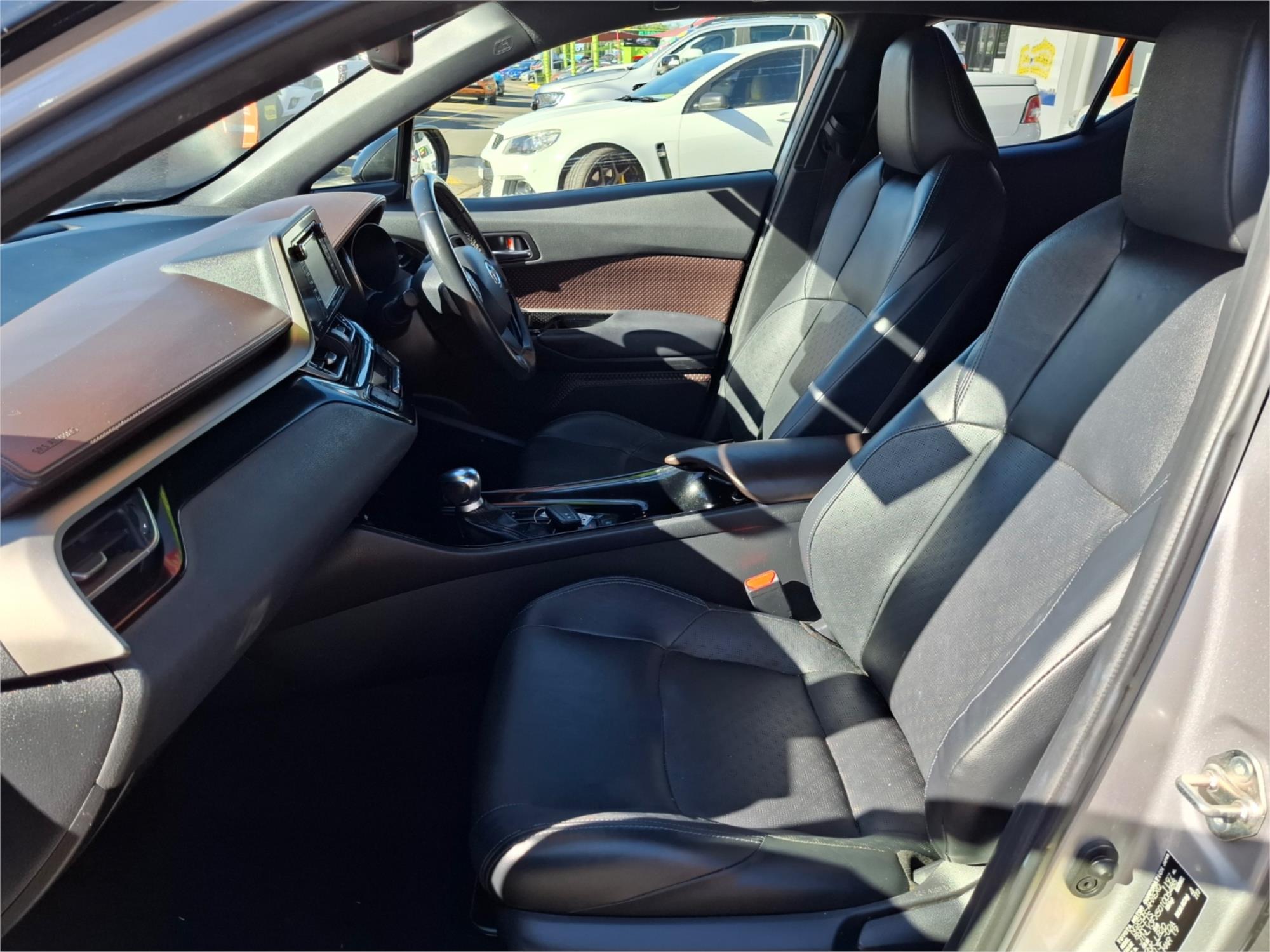 2019 TOYOTA C-HR NGX50R UPDATE KOBA (AWD) CONTINUOUS VARIABLE 4D WAGON