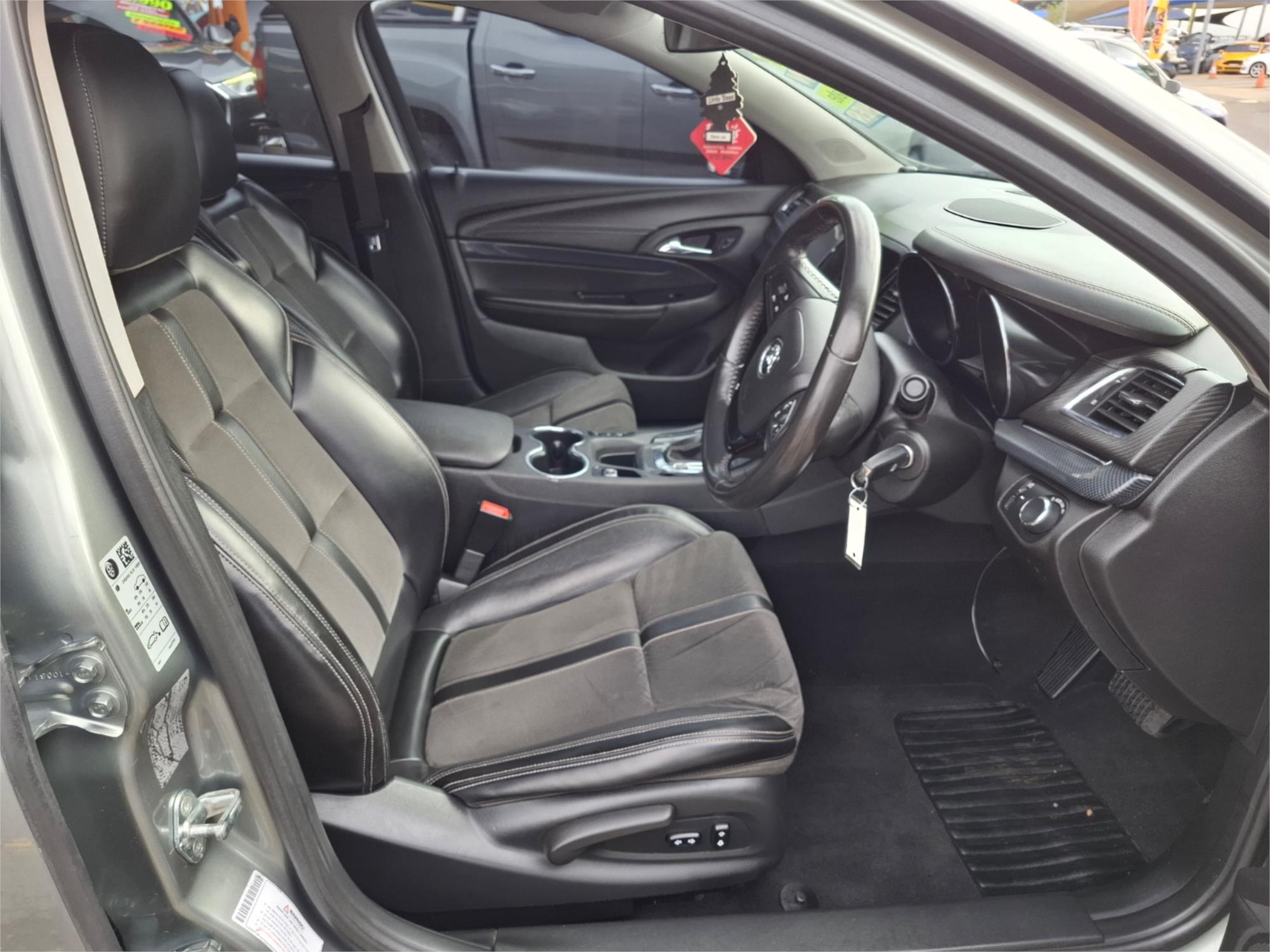 2014 HOLDEN COMMODORE VF MY15 SS 6 SP AUTOMATIC 4D SEDAN