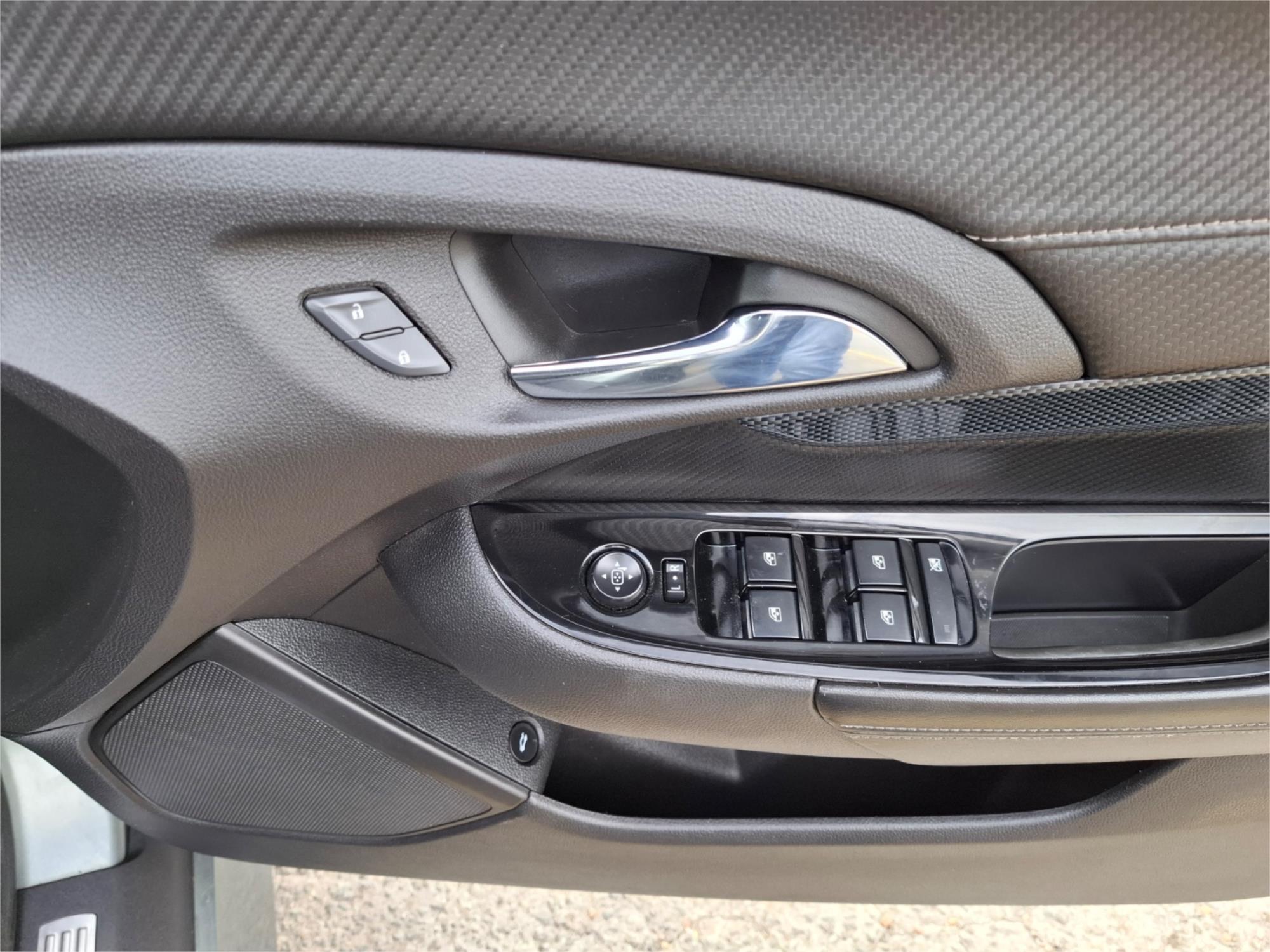 2014 HOLDEN COMMODORE VF MY15 SS 6 SP AUTOMATIC 4D SEDAN
