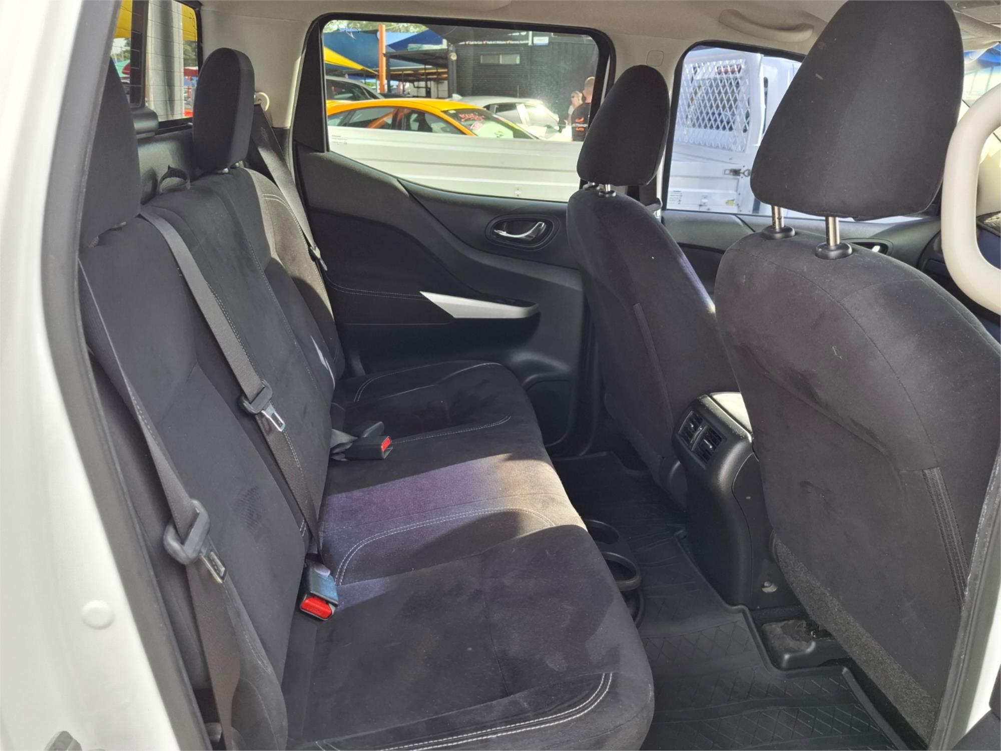 2016 NISSAN NAVARA D23 SERIES II ST (4x4) 7 SP AUTOMATIC DUAL CAB UTILITY