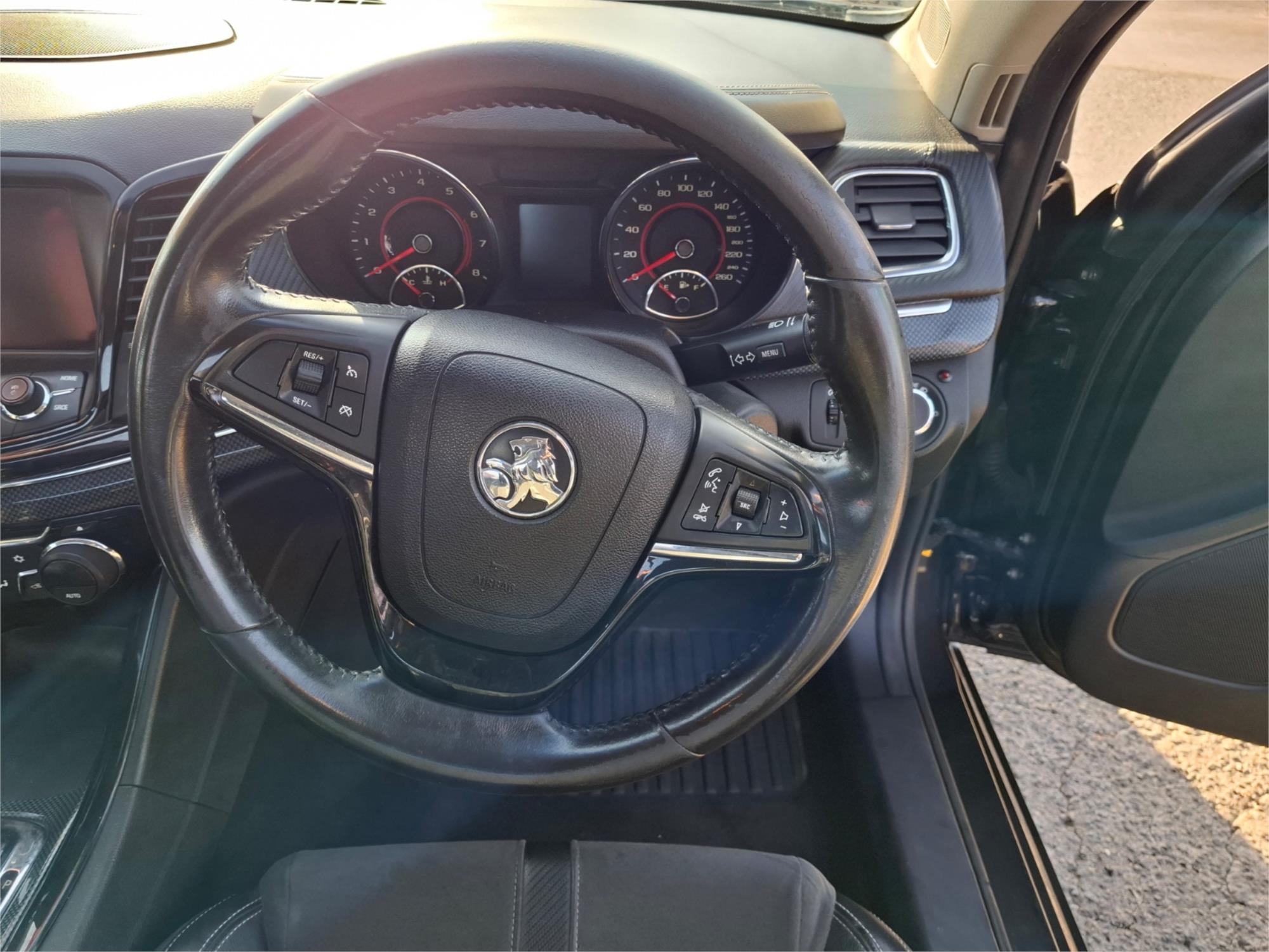 2014 HOLDEN UTE VF MY15 SV6 6 SP AUTOMATIC UTILITY