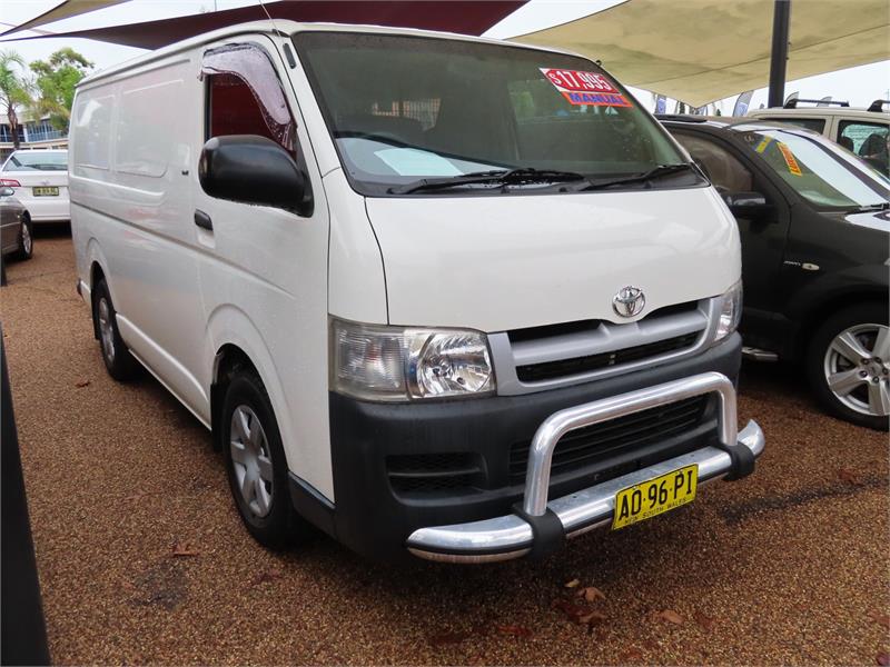 2007 TOYOTA HIACE KDH201R AUTOMATIC VAN