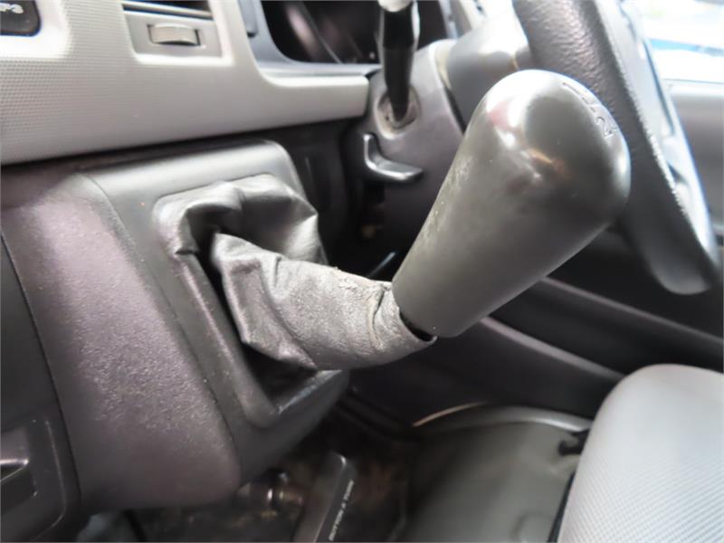 2007 TOYOTA HIACE KDH201R AUTOMATIC VAN