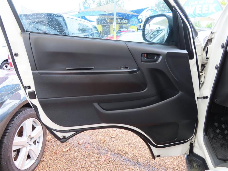 2007 TOYOTA HIACE KDH201R AUTOMATIC VAN