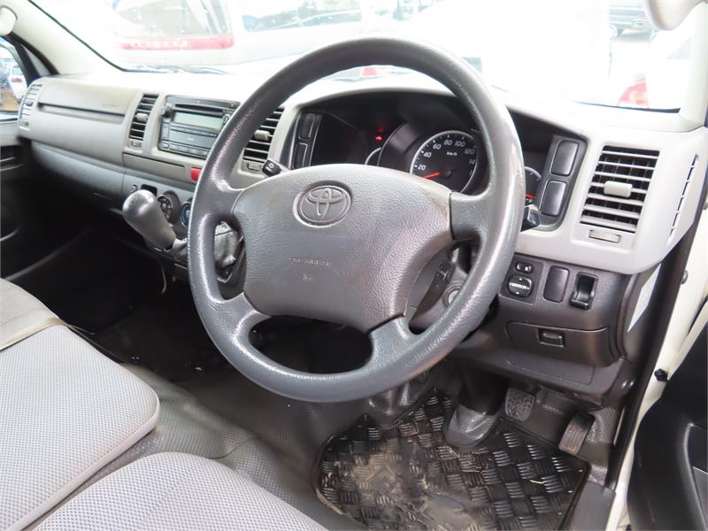 2007 TOYOTA HIACE KDH201R AUTOMATIC VAN