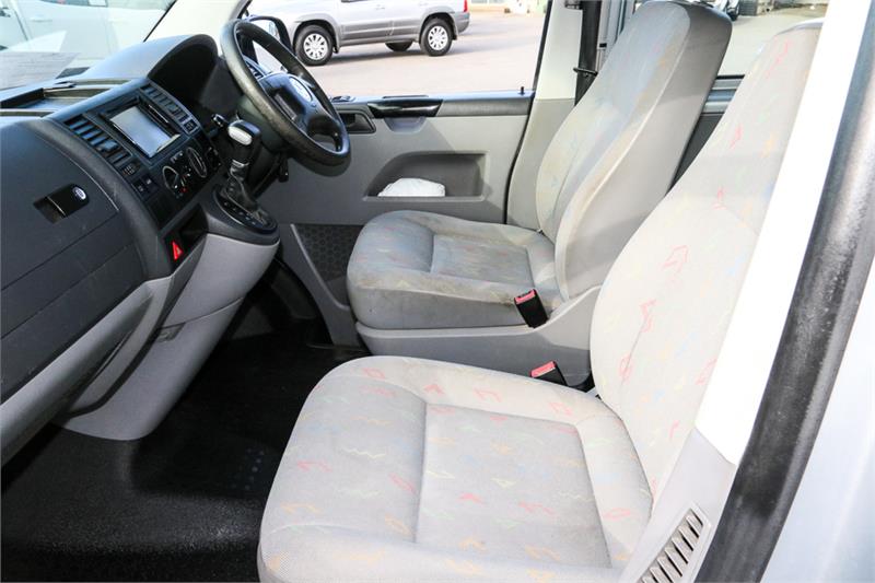 2006 VOLKSWAGEN TRANSPORTER T5 SPORTS AUTOMATIC VAN