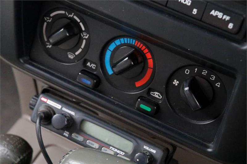 1998 NISSAN PATROL GU ST AUTOMATIC WAGON