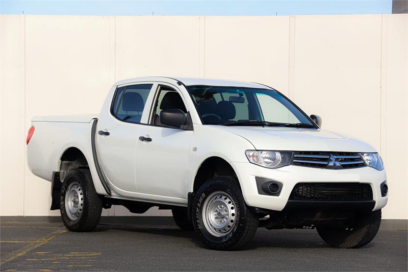 2011 MITSUBISHI TRITON MN GLX AUTOMATIC UTILITY