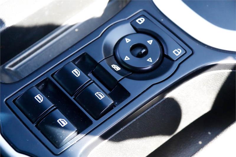 2009 HOLDEN COMMODORE VE SV6 SPORTS AUTOMATIC SEDAN