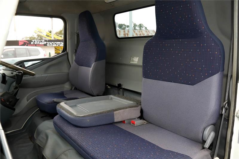 2005 MITSUBISHI CANTER FE83P TRAY