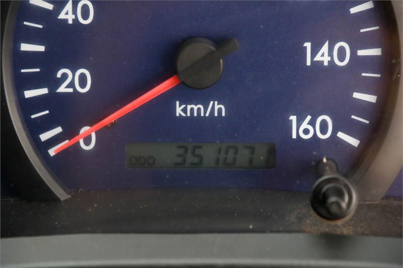 2005 MITSUBISHI CANTER FE83P TRAY