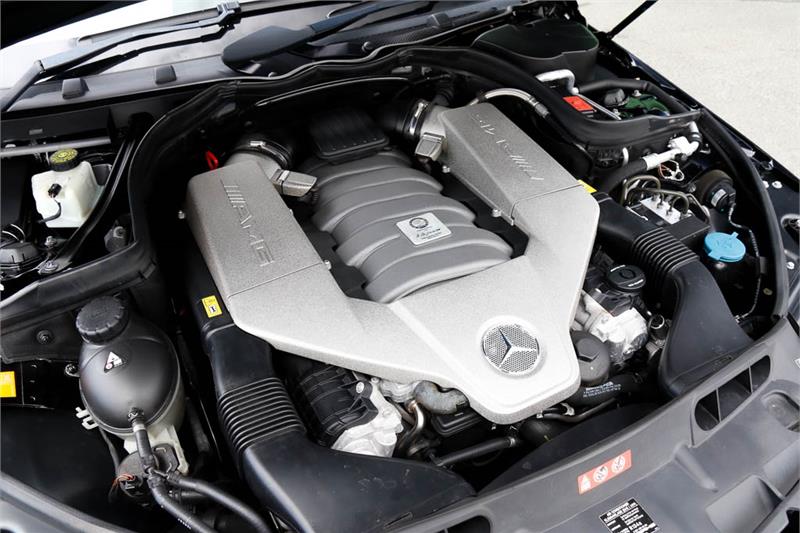 2012 MERCEDES-BENZ C-CLASS W204 C63 AMG SPORTS AUTOMATIC SEDAN