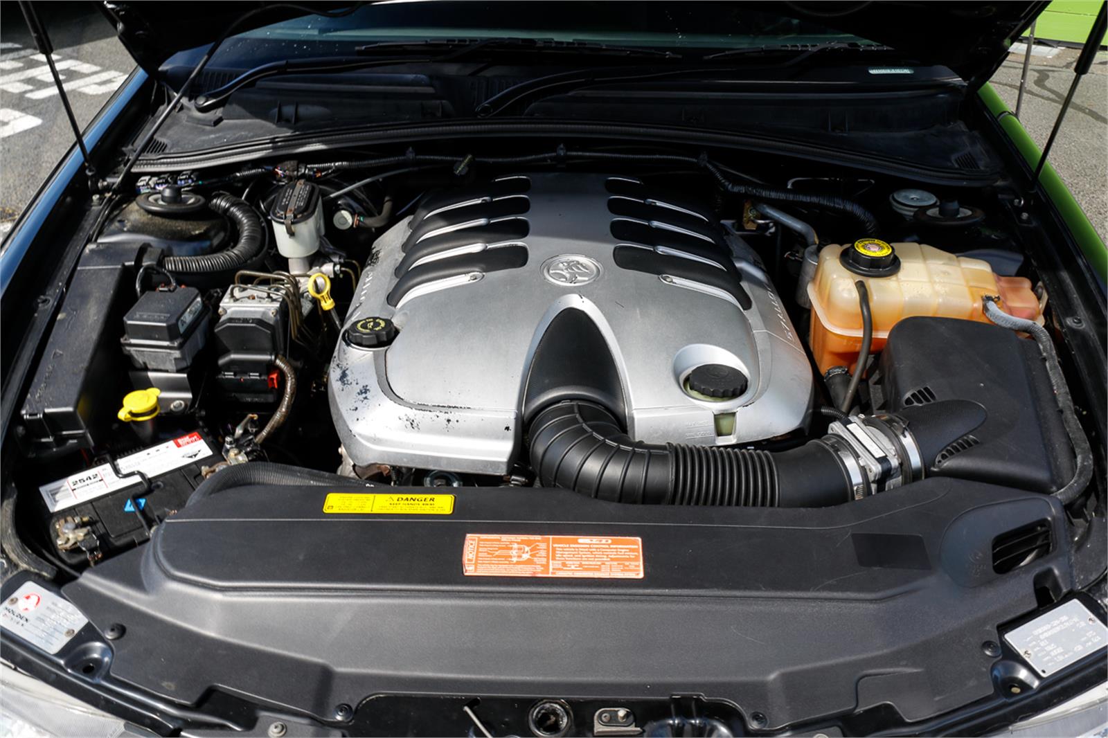 2002 HOLDEN CALAIS VX II AUTOMATIC SEDAN