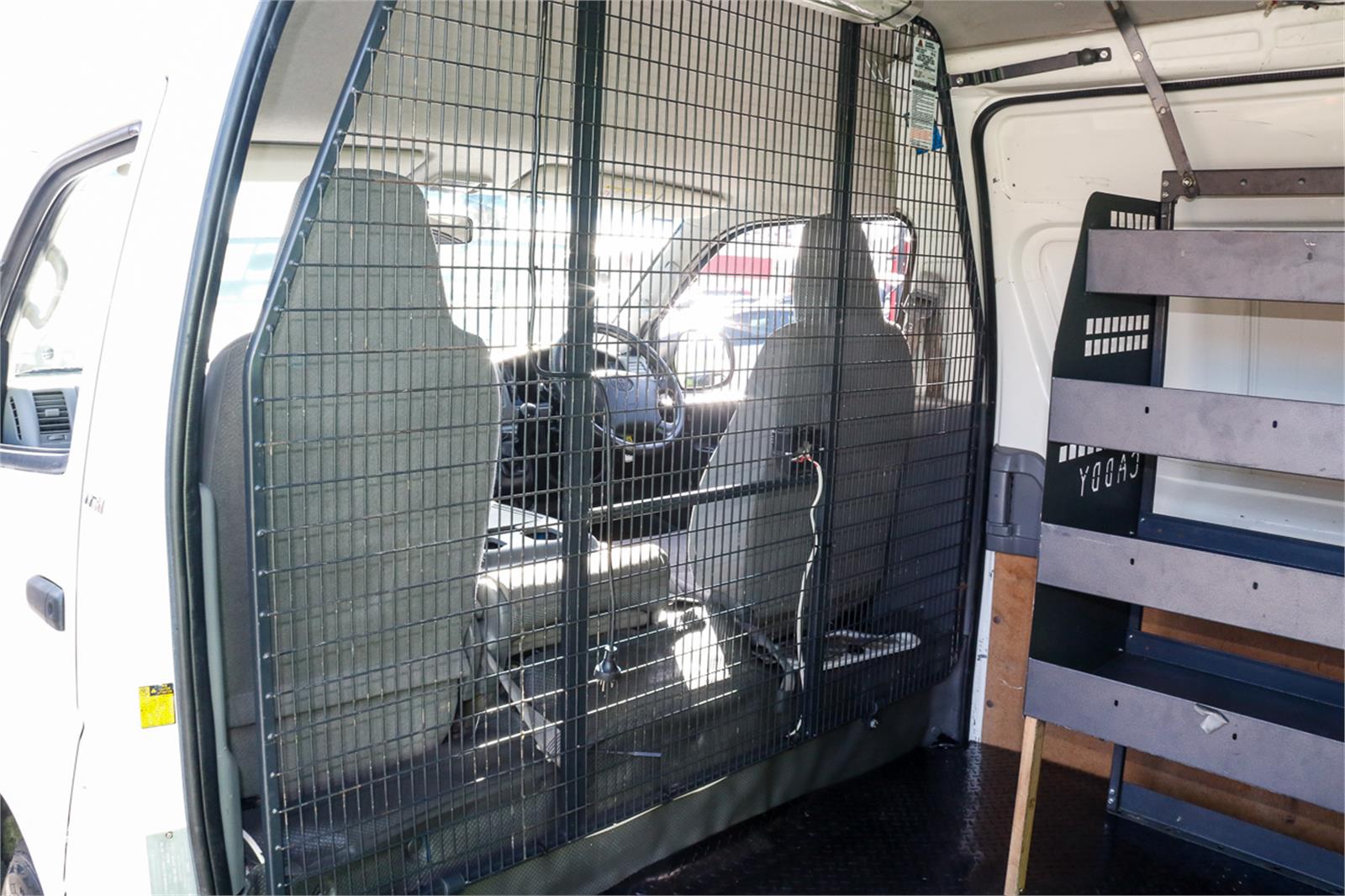 2005 TOYOTA HIACE TRH221R MANUAL VAN