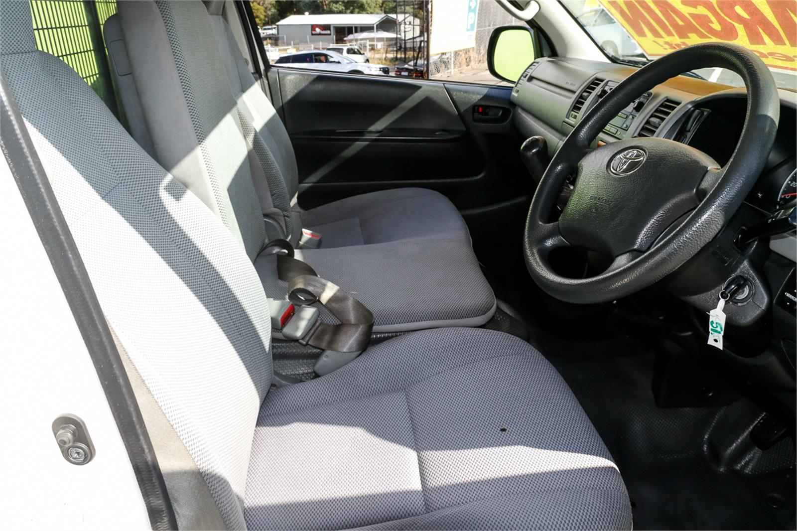 2008 TOYOTA HIACE KDH201R MANUAL VAN