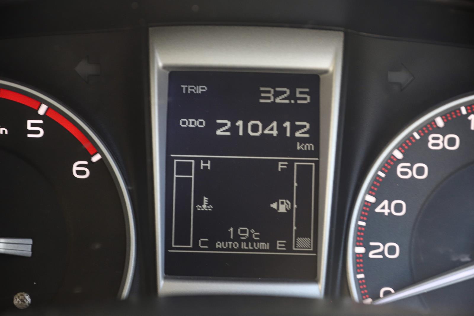 2015 ISUZU D-MAX LS-M MANUAL CREW CAB UTILITY
