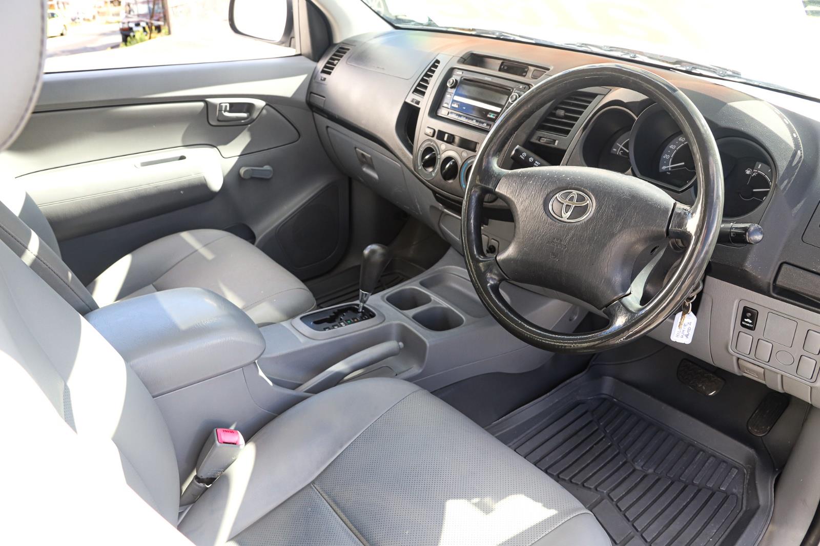 2009 TOYOTA HILUX TGN16R WORKMATE AUTOMATIC CAB CHASSIS