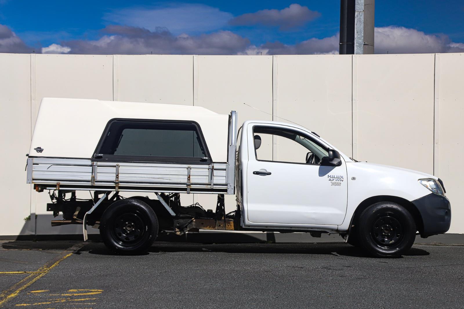 2009 TOYOTA HILUX TGN16R WORKMATE AUTOMATIC CAB CHASSIS