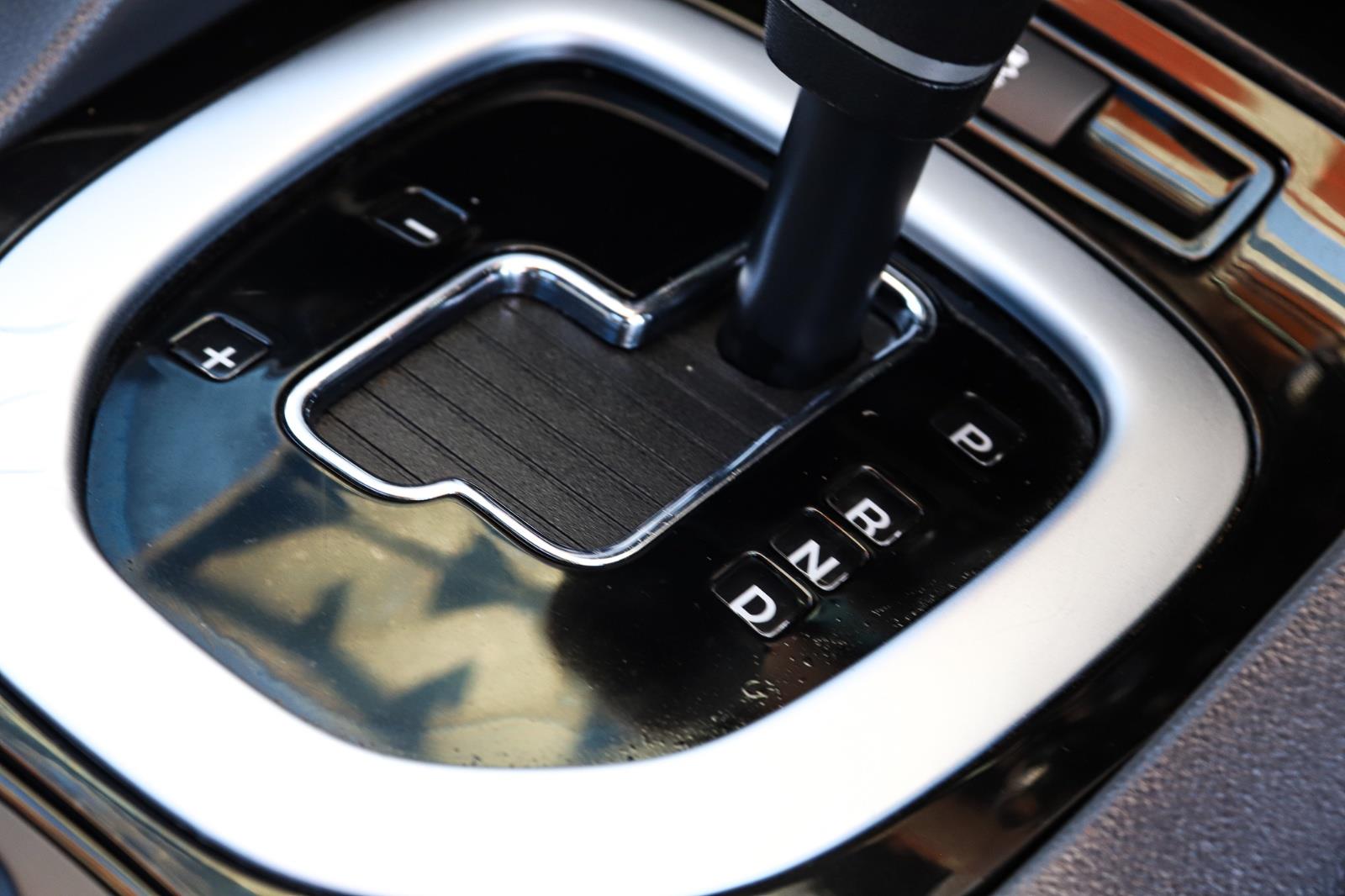 2012 HOLDEN COMMODORE VE II MY12 SV6 6 SP AUTOMATIC UTILITY