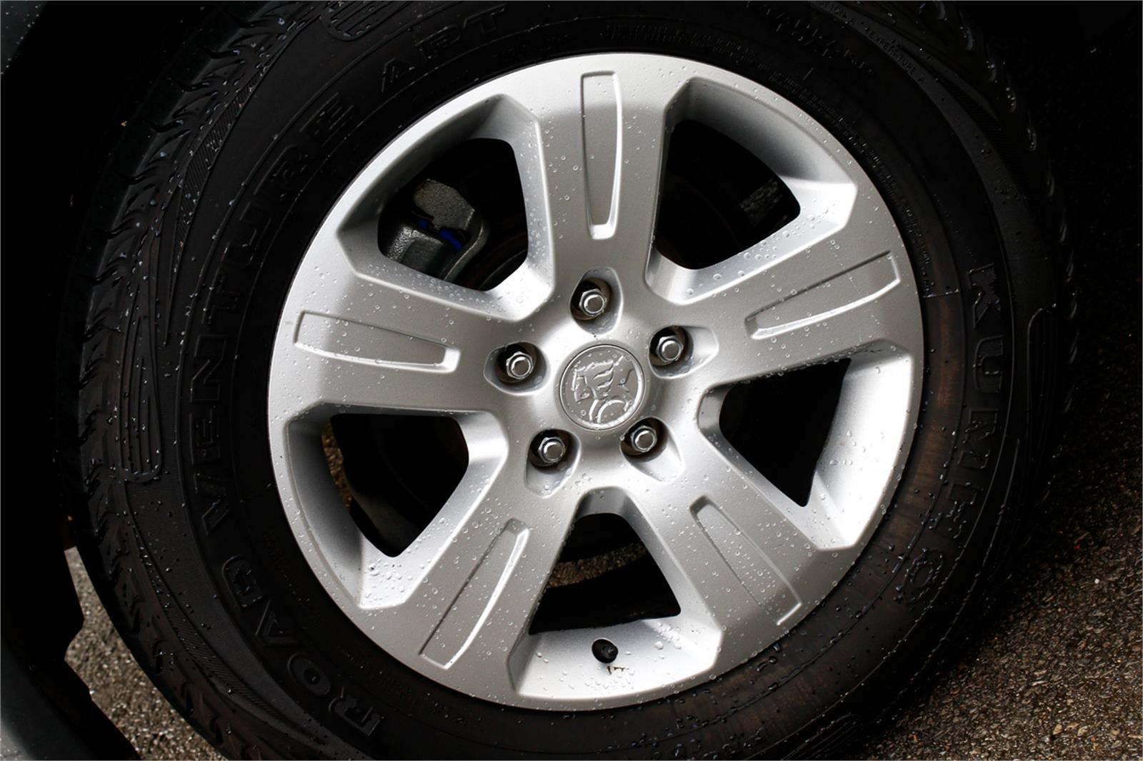 2010 HOLDEN CAPTIVA CG MY10 5 (FWD) 5 SP MANUAL 4D WAGON