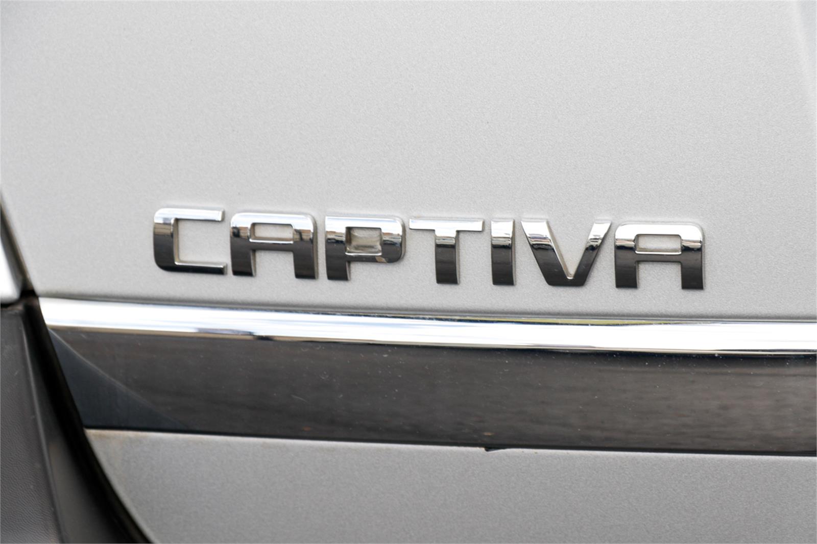 2010 HOLDEN CAPTIVA CG MY10 5 (FWD) 5 SP MANUAL 4D WAGON