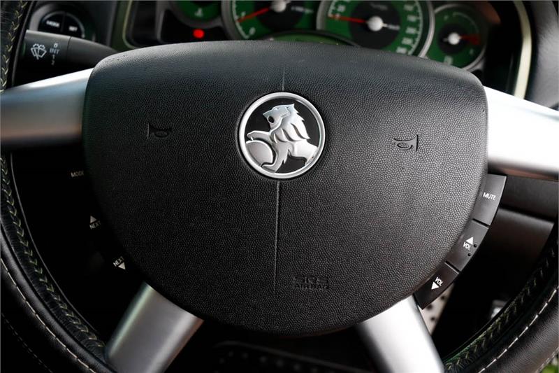 2002 HOLDEN COMMODORE VY SS MANUAL SEDAN