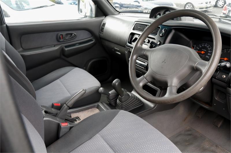 2002 MITSUBISHI TRITON MK GLS MANUAL UTILITY