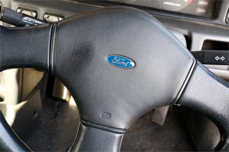 1991 FORD CORSAIR UA GHIA AUTOMATIC SEDAN