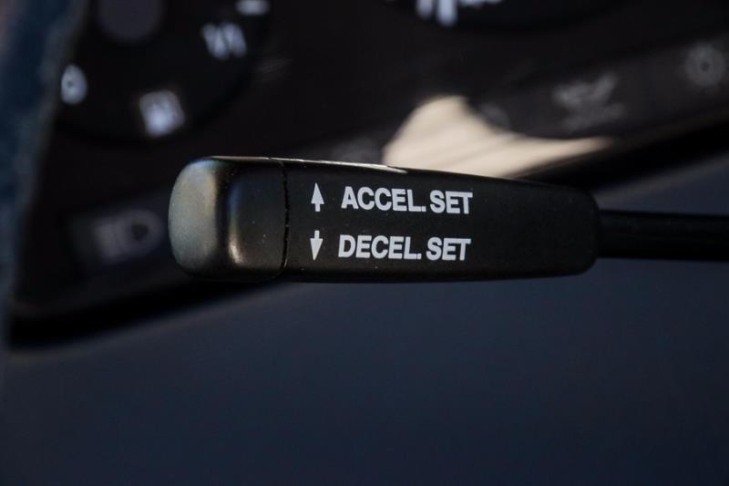 1991 MERCEDES-BENZ 500 SL 4 SP AUTOMATIC 2D CONVERTIBLE