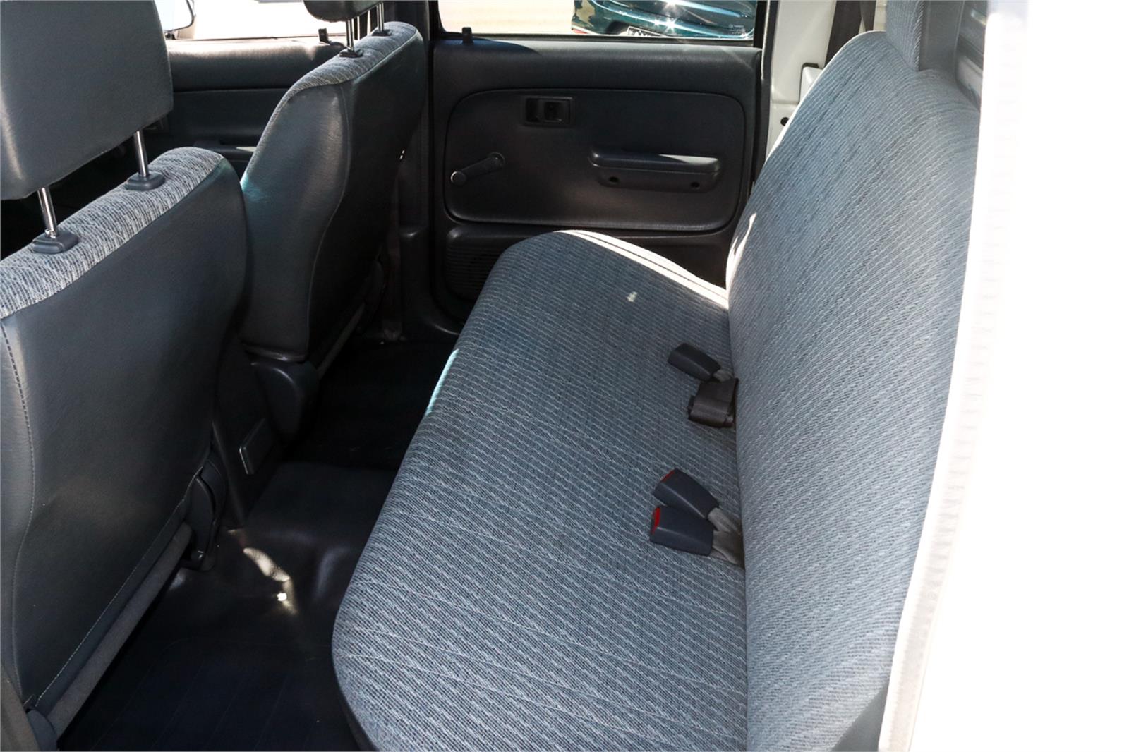 2001 TOYOTA HILUX RZN149R MANUAL UTILITY