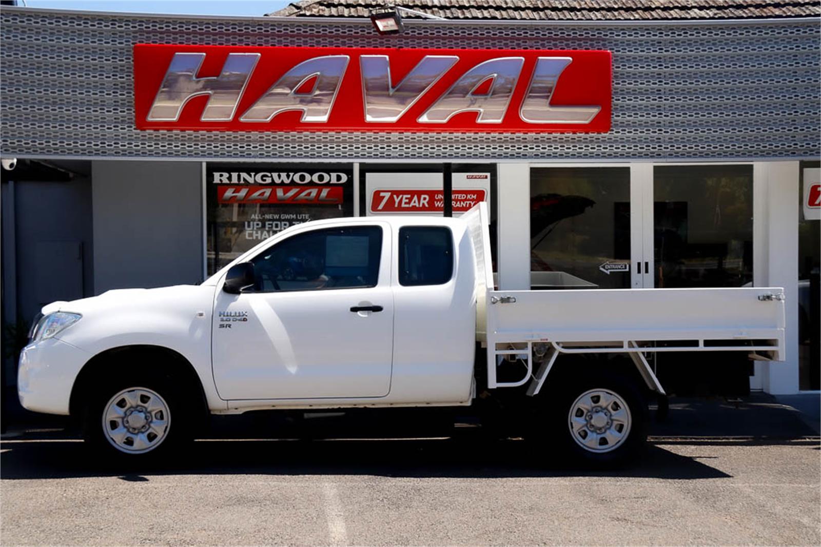 2011 TOYOTA HILUX KUN26R SR MANUAL CAB CHASSIS