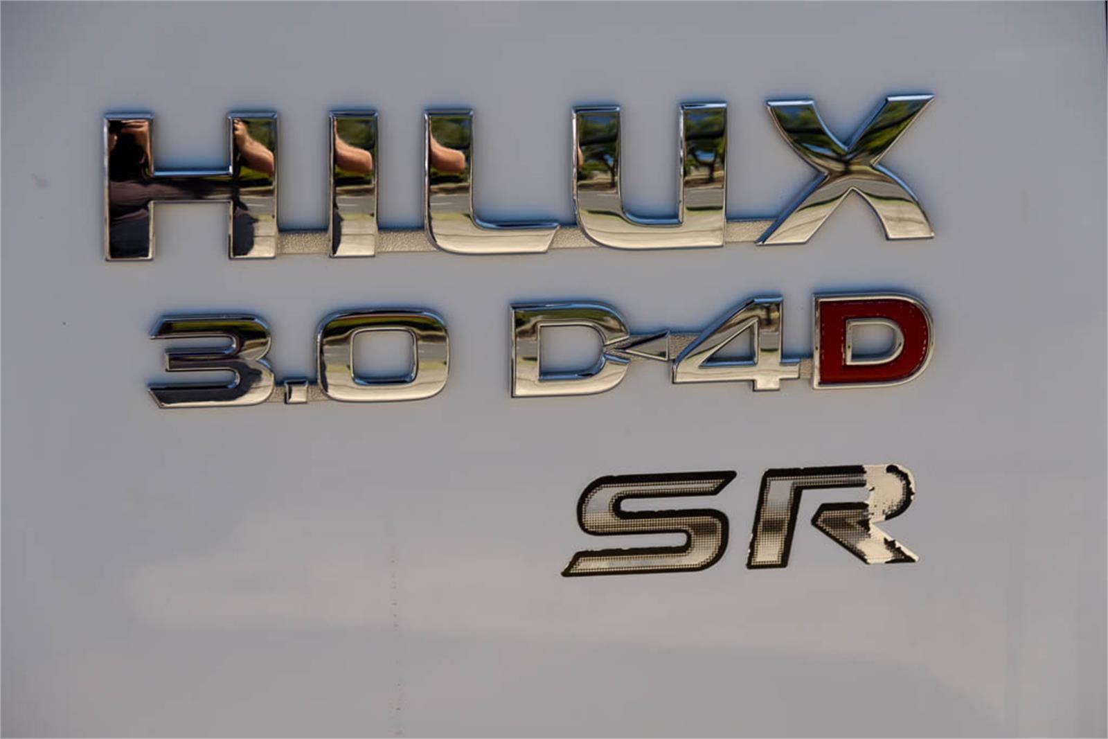 2011 TOYOTA HILUX KUN26R SR MANUAL CAB CHASSIS