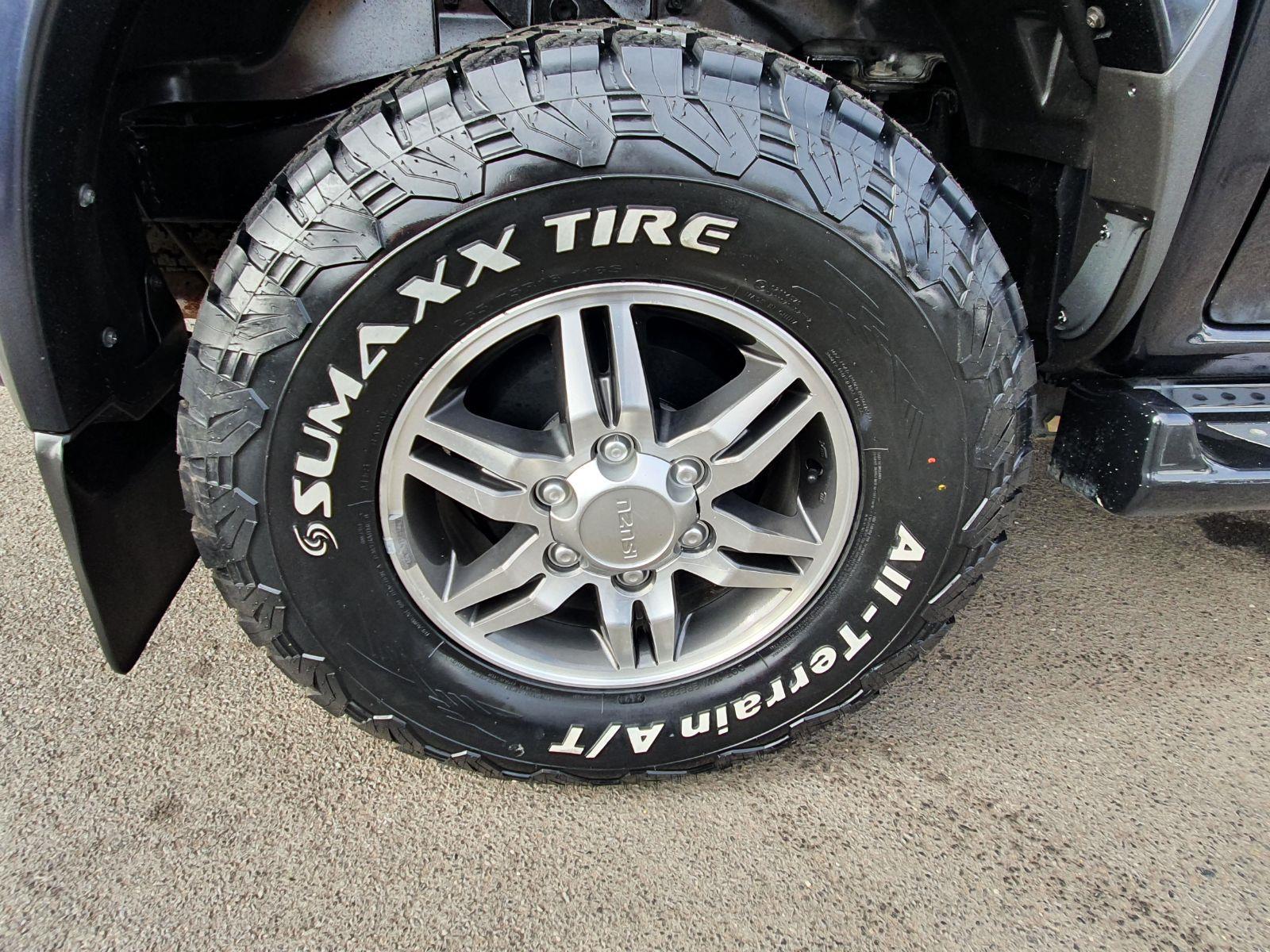2011 ISUZU D-MAX LIMITED EDITION MANUAL UTILITY
