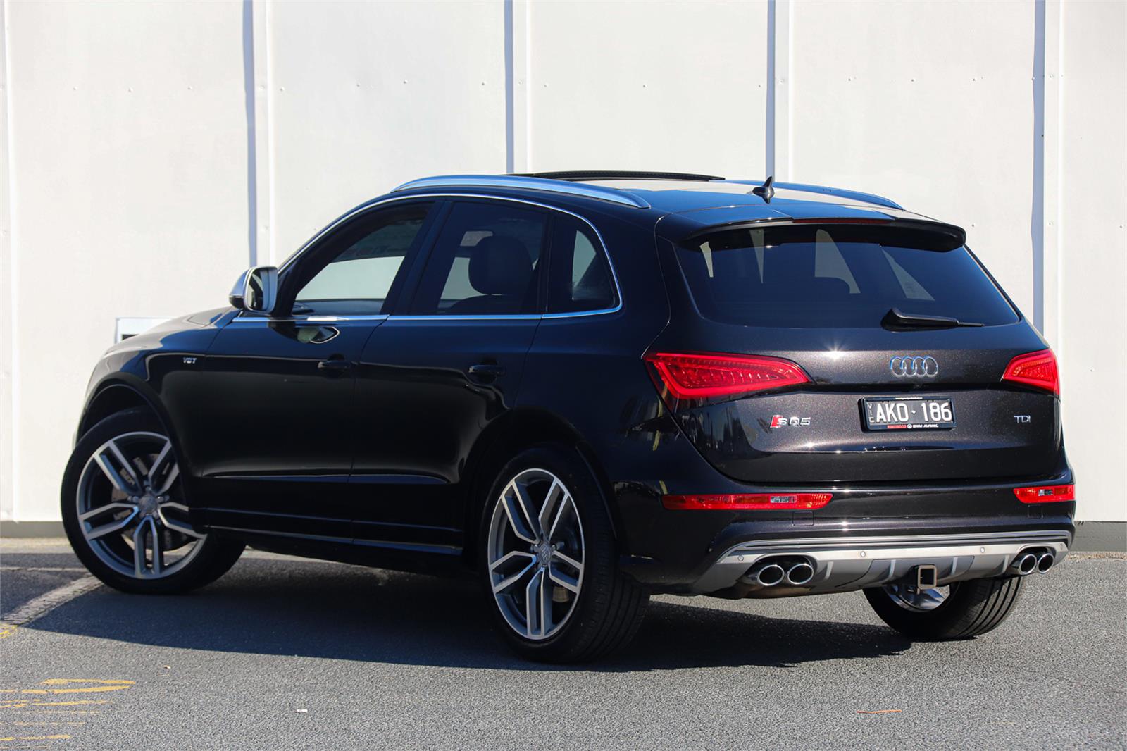 2013 AUDI SQ5 8R MY14 3.0 TDI QUATTRO 8 SP AUTOMATIC 5D WAGON