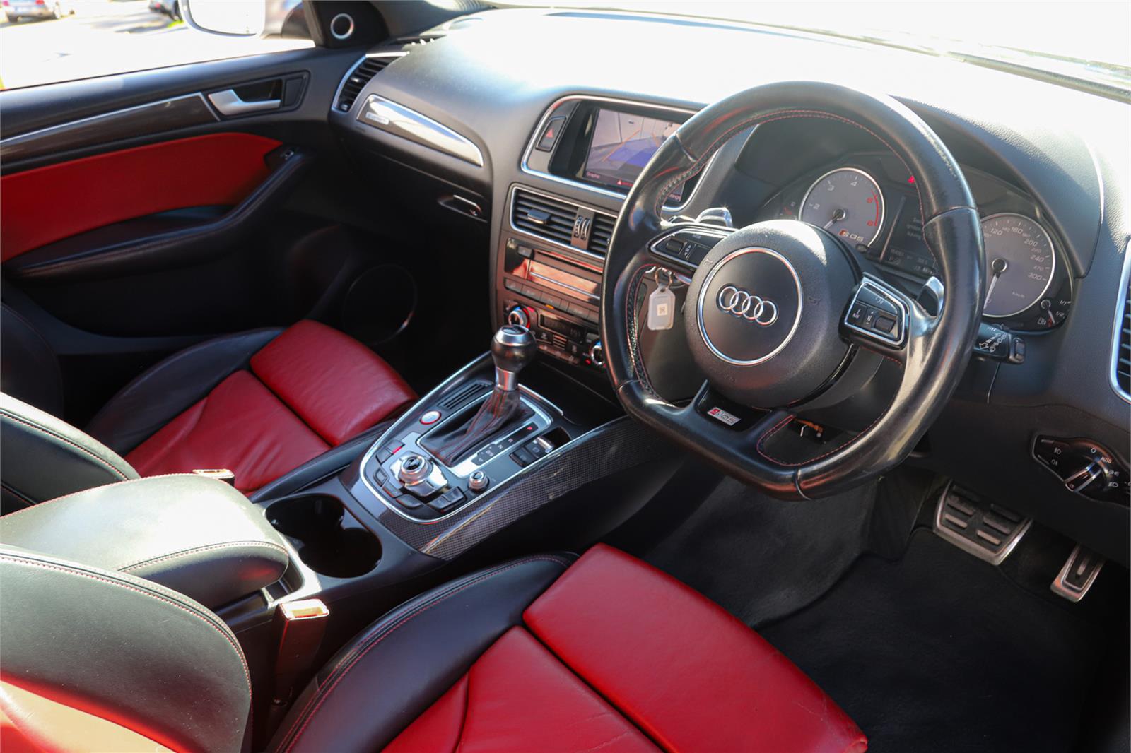 2013 AUDI SQ5 8R MY14 3.0 TDI QUATTRO 8 SP AUTOMATIC 5D WAGON