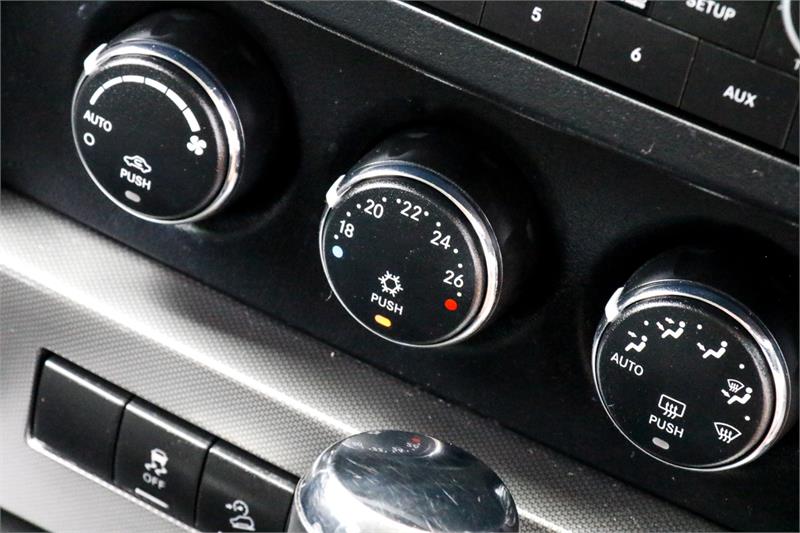 2011 JEEP CHEROKEE KK AUTOMATIC WAGON