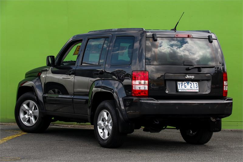 2011 JEEP CHEROKEE KK AUTOMATIC WAGON