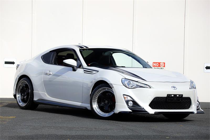 2015 TOYOTA 86 ZN6 MY15 GTS BLACKLINE 6 SP MANUAL SEDAN