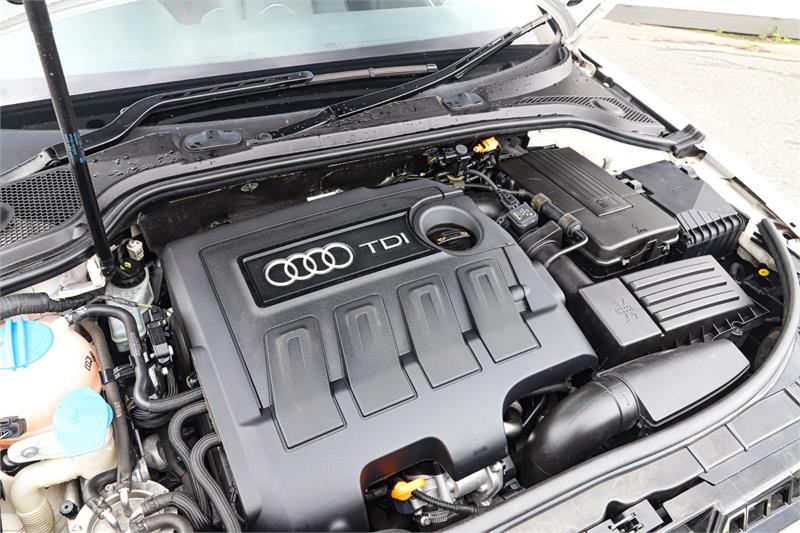 2012 AUDI A3 8P MY12 SPORTBACK 1.6 TDI ATTRACTION 7 SP AUTOMATIC 5D HATCHBACK