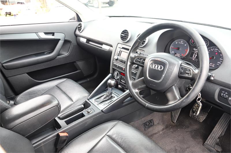 2012 AUDI A3 8P MY12 SPORTBACK 1.6 TDI ATTRACTION 7 SP AUTOMATIC 5D HATCHBACK