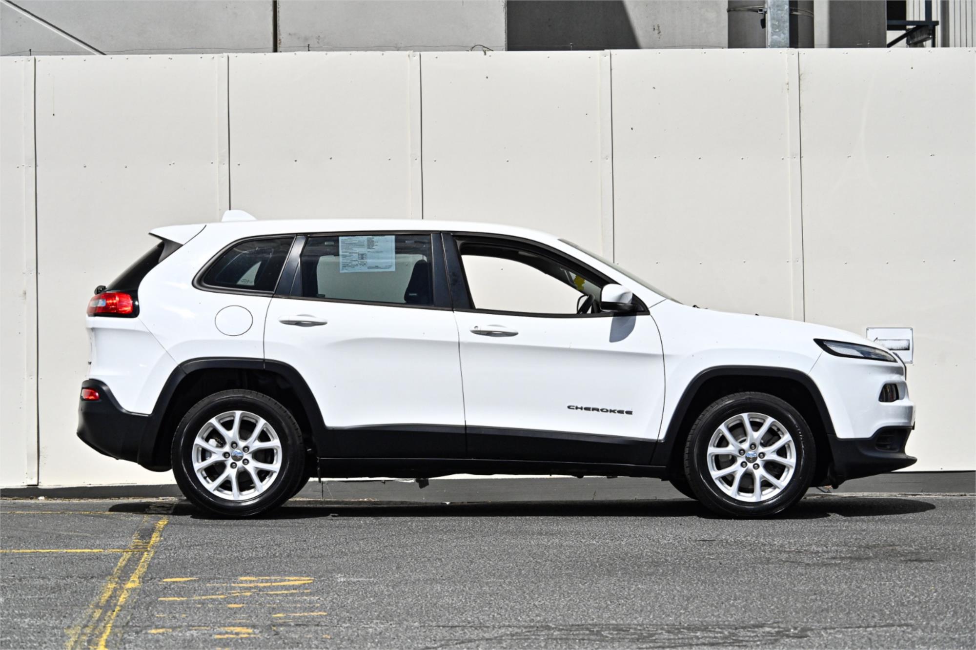 2017 JEEP CHEROKEE KL MY16 SPORT (4x2) 9 SP AUTOMATIC 4D WAGON