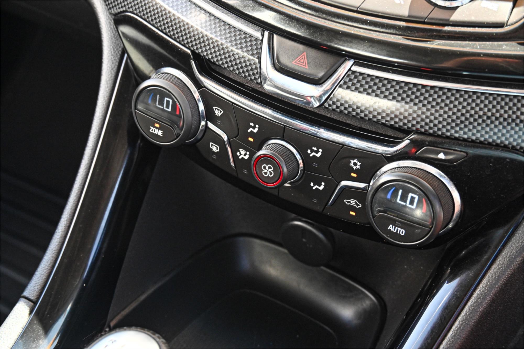 2013 HOLDEN COMMODORE VF SV6 MANUAL SEDAN