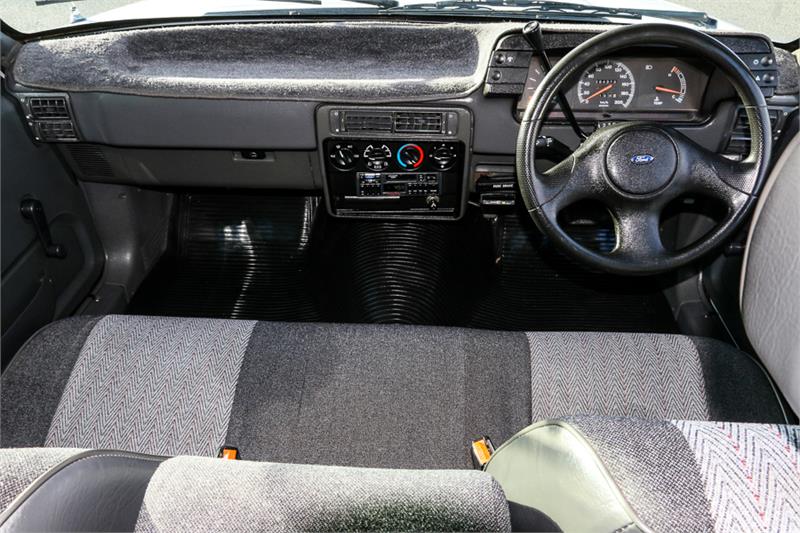 1994 FORD FALCON XG AUTOMATIC VAN