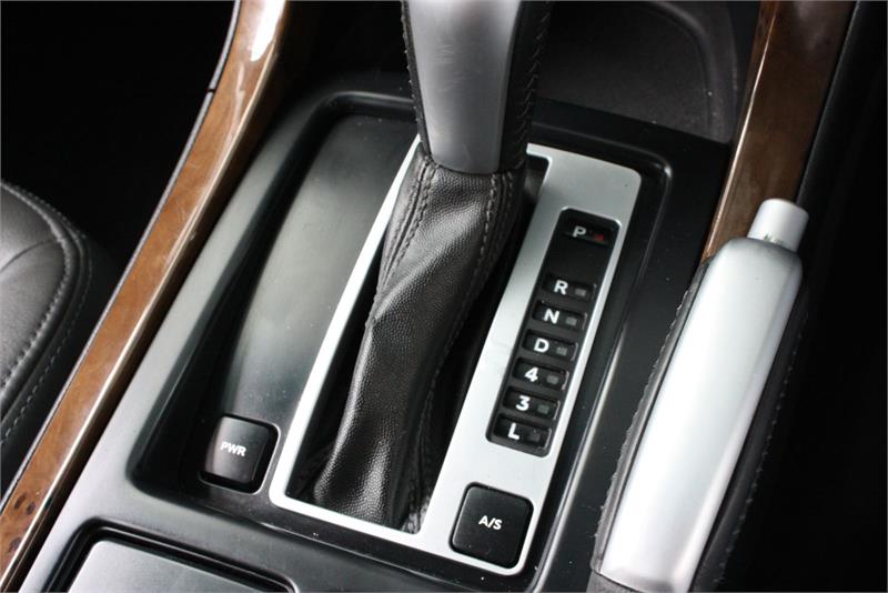 2005 HOLDEN STATESMAN WL SPORTS AUTOMATIC SEDAN
